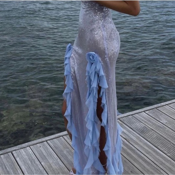 Helsa Nova Gown - Picture 5 of 15